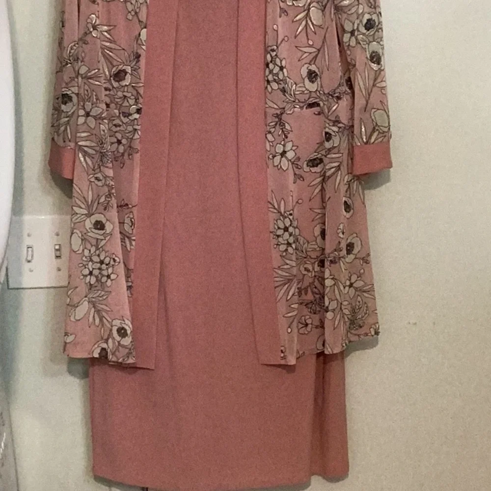R&M Richards Sleeveless Floral Jacket Dress With Detachable Necklace, Pink, 12. - Picture 2 of 10